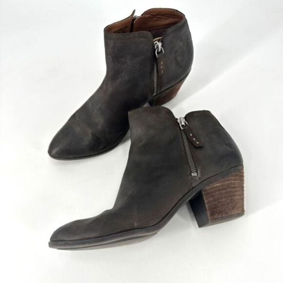 Frye Women's Judy Nubuck Leather Almond Toe Double Zip Ankle Boots Brown Size 10 - Picture 2 of 10